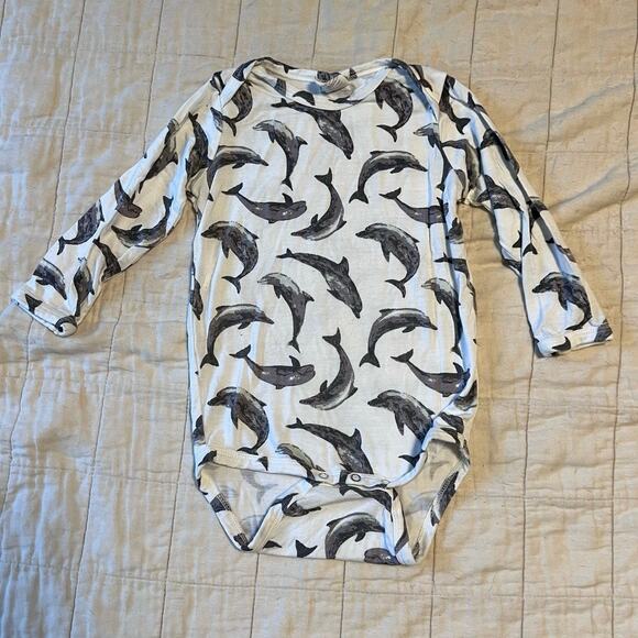 Kate Quinn Organics Other - Kate Quinn Organics bamboo dolphin bodysuit 12-18m
